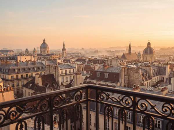Travel Guides