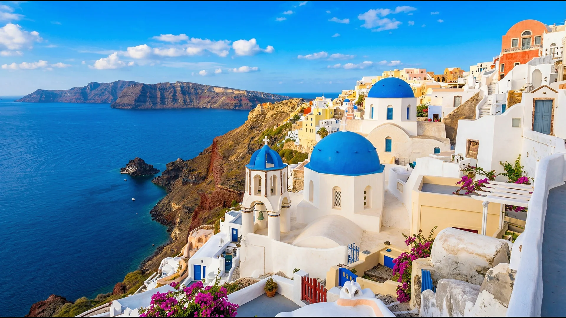 Santorini 郵輪港口指南：火山口美景、藍色圓頂與 Oia 日落